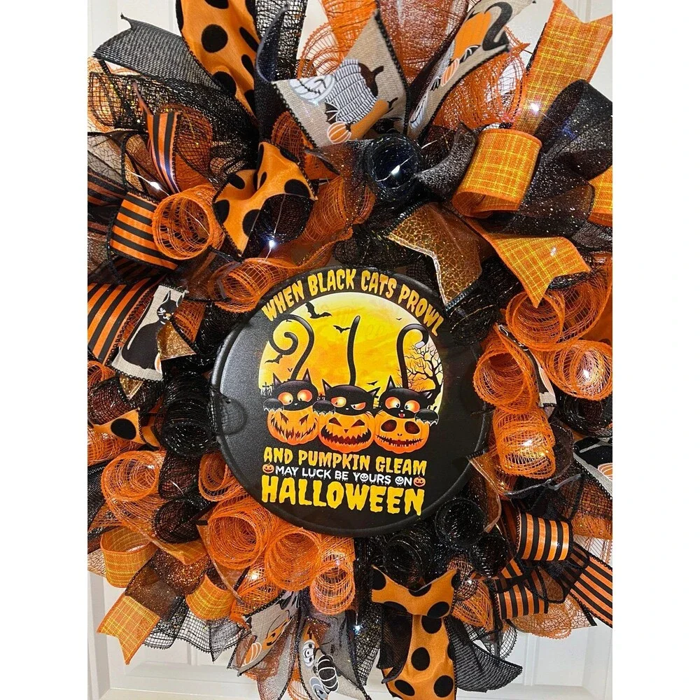Handmade 22 in Halloween Wreath Black Cat LED Lights #W10